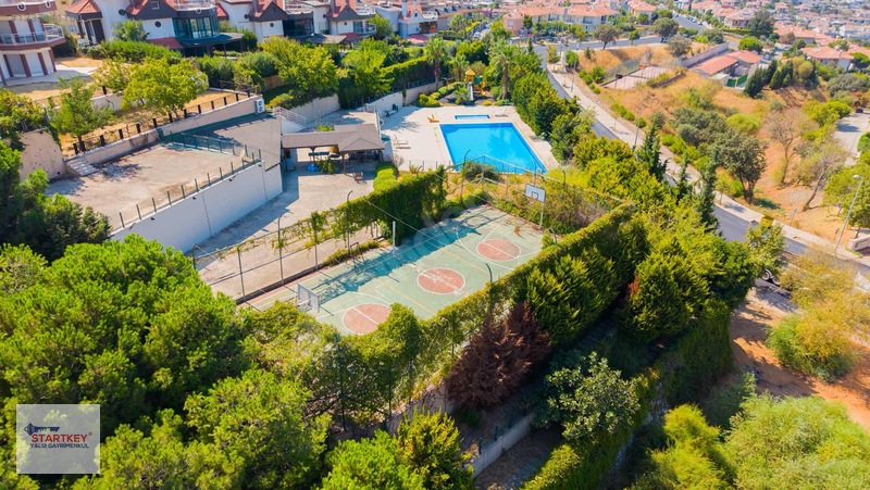 Güzelbahçede Deniz Ve Doğayla İç İçe, Prestijli Kiralık Villa — fotoğraf 33