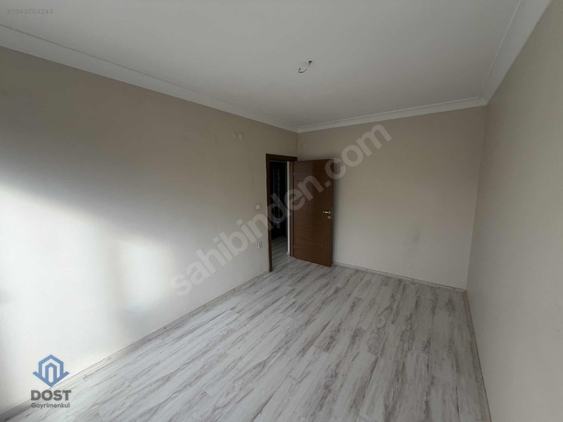 Ahi Mesut'ta Site İçerisinde Geniş 3+1 Daire — fotoğraf 16