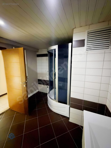 Ahi Mesut'ta Site İçerisinde Geniş 3+1 Daire — fotoğraf 22