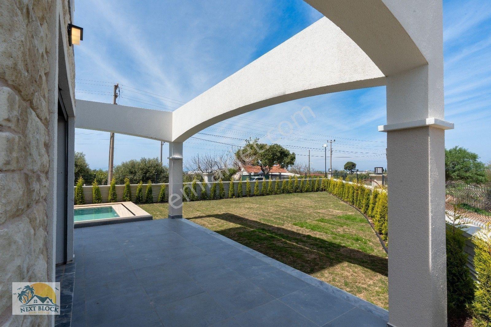 Kuşadası Davutlar Sahil'de Muhteşem Konum-manzara-ö.havuz Villa — fotoğraf 8