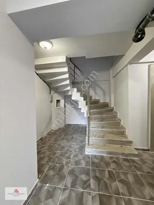 N.e.f. Manzaralı Yatırımlık 1+1 — fotoğraf 5