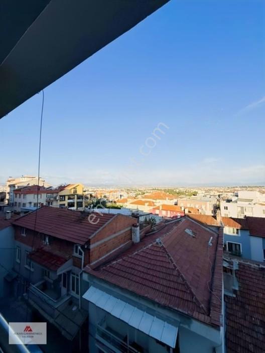 N.e.f. Manzaralı Yatırımlık 1+1 — fotoğraf 21