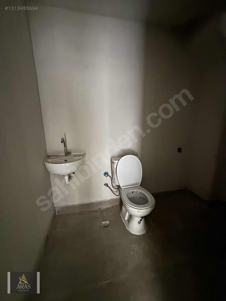 Aras Gayrimenkulden Nuri Giyikte 250 M2 Kiralık Sıfır Dükkan — fotoğraf 10