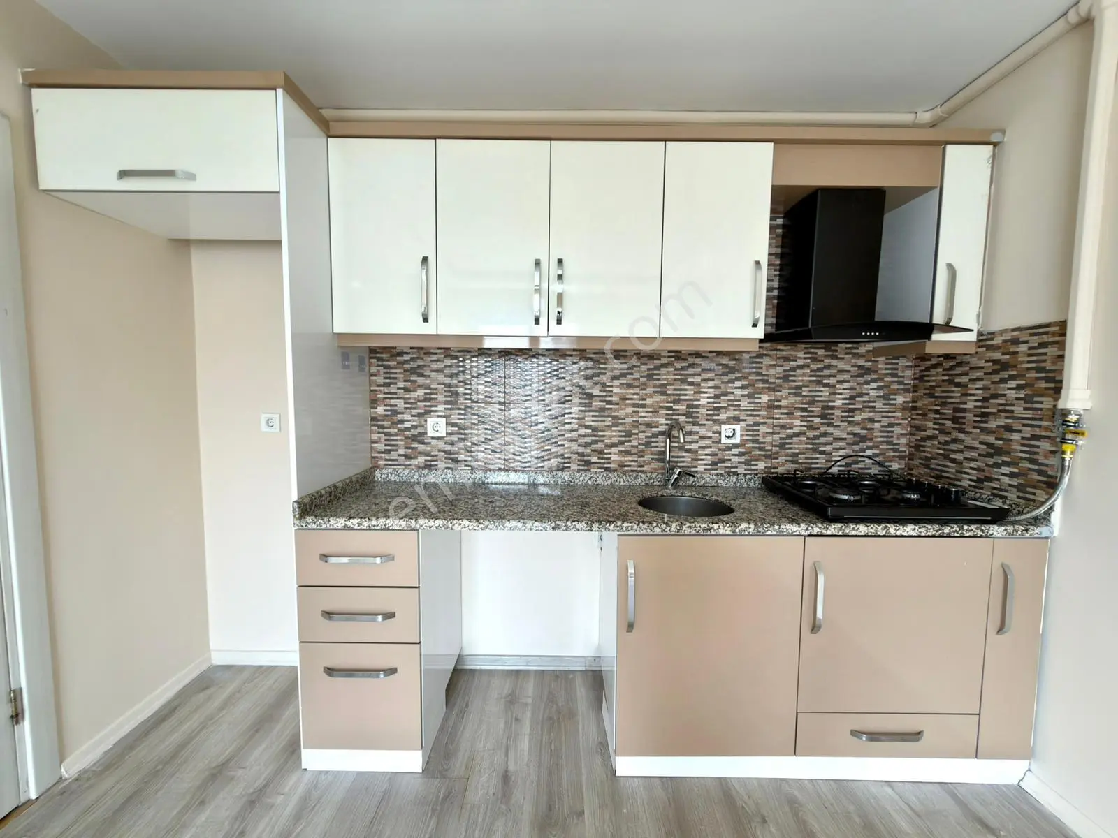 Referans'tan Altınkum'da Ön Cephe Full Kredili Doğalgazlı 1+1 Daire — fotoğraf 2