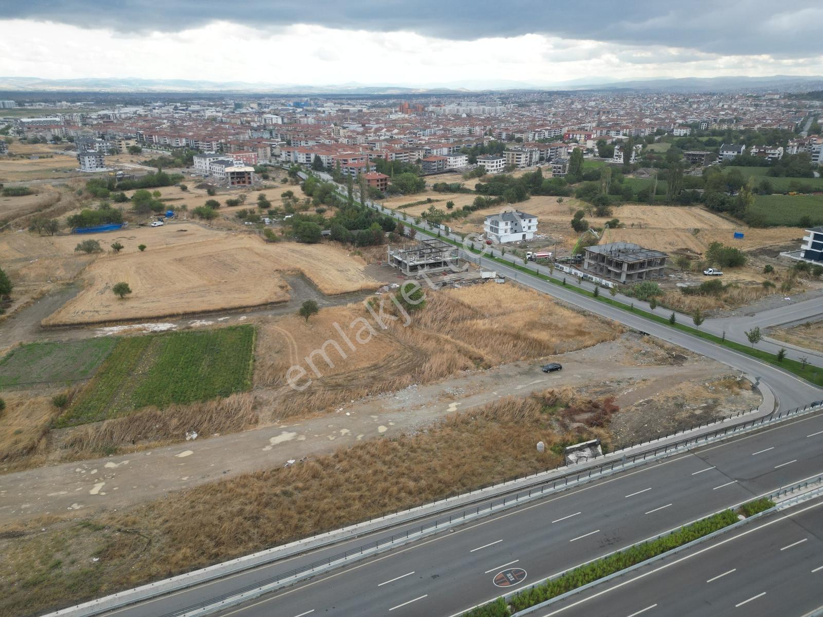 Üçpınar Mah. Paşaalanı Mevkii Caddeye Cephe Satılık 311 M² Tarla — fotoğraf 21