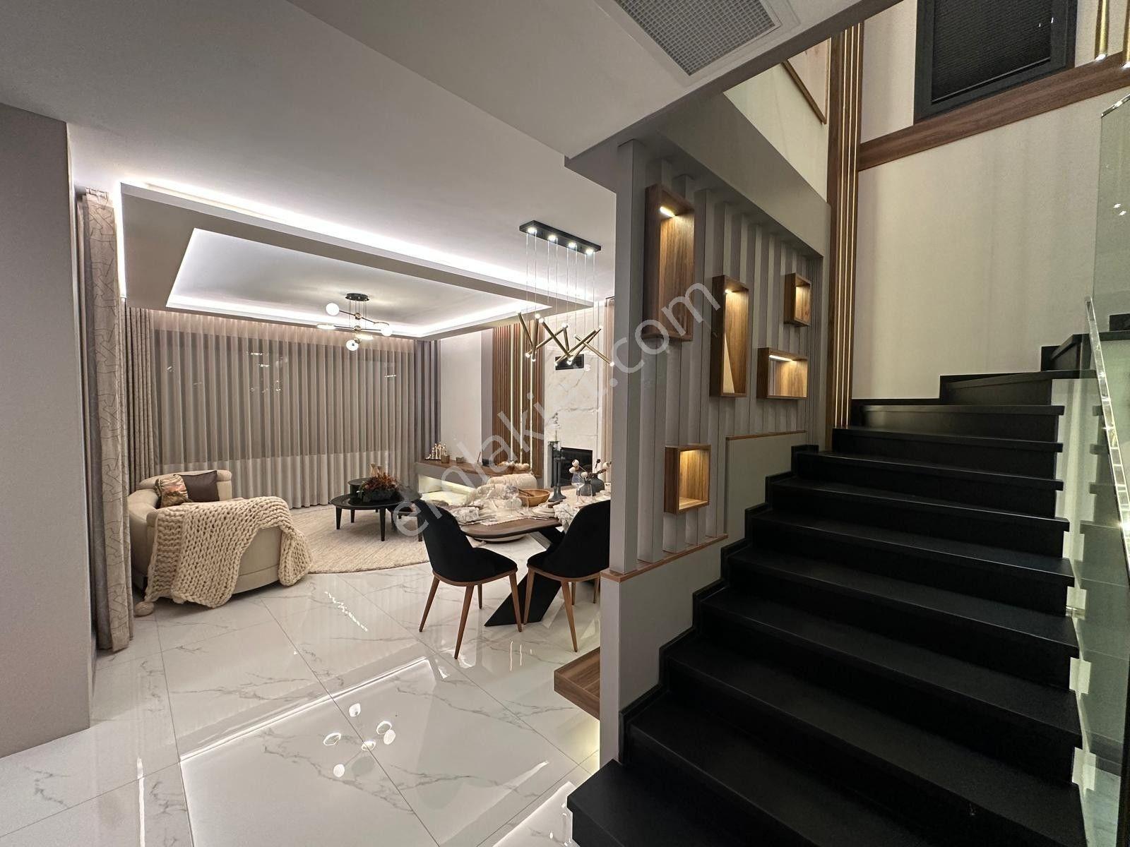 Kuşadası Soğucak Deniz Manzaralı Muhteşem Mimariye Sahip Villa — fotoğraf 17