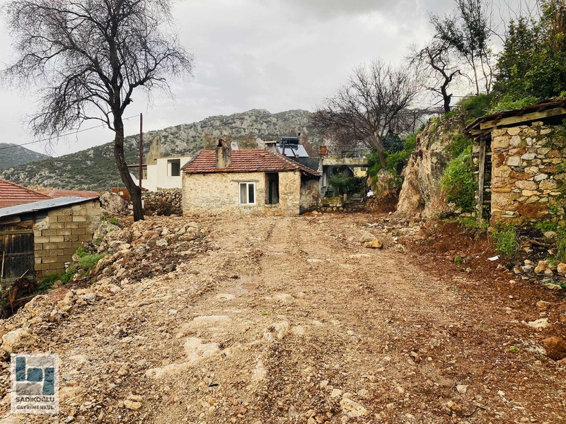 Marmaris Söğüt'Te Satılık 495M² İmarlı Arsa - Elektrik Alınmış