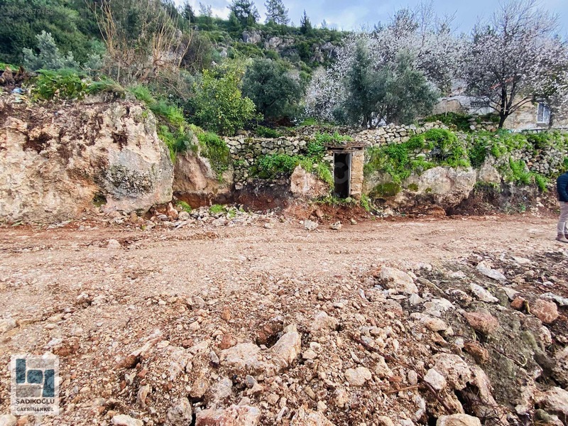 Marmaris Söğüt'te Satılık 495m² İmarlı Arsa - Elektrik Alınmış — fotoğraf 2