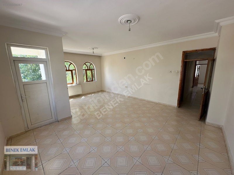 Benek Emlak Ertuğrulgazi 4+1 Kiralık Daire — fotoğraf 3