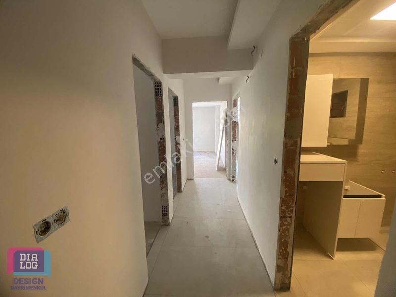Aksoyda Sahile Yakın 3+1 Ara Kat Satılık Daire — fotoğraf 2