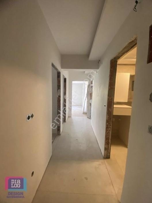 Aksoyda Sahile Yakın 3+1 Ara Kat Satılık Daire — fotoğraf 4