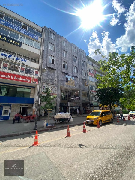 Mutlucan Gyd'den Karabük İş Merkez'inde Satılık 1. Kat Dükkan !! — fotoğraf 2