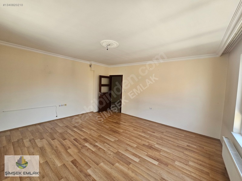 Şimşekten Y. Mahalle Çiğdemtepe De 3+1 130 M2 Site Dairesi 5.kat — fotoğraf 5