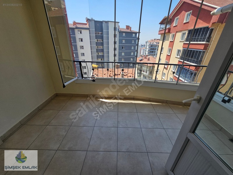 Şimşekten Y. Mahalle Çiğdemtepe De 3+1 130 M2 Site Dairesi 5.kat — fotoğraf 30