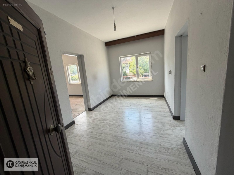 Şehrin Merkezinde 3+1 Satılık Daire — fotoğraf 3