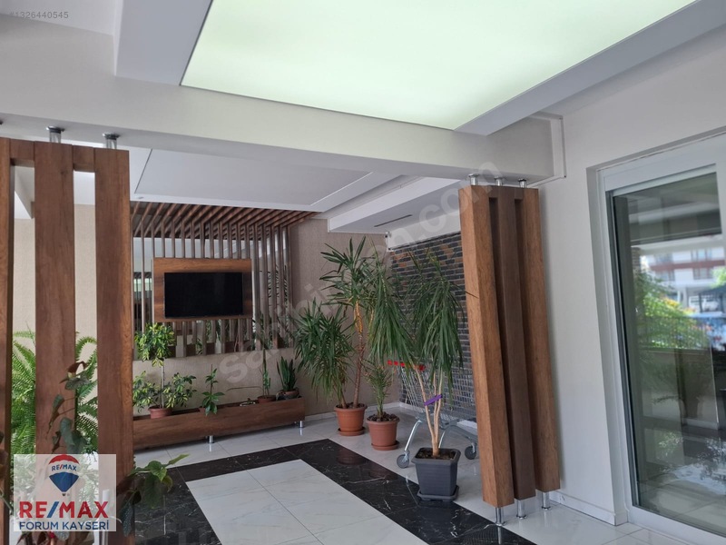 Melikgazi Küçük Ali De İçi Lüks Yapılı Satılık 3+1 Daire — fotoğraf 6