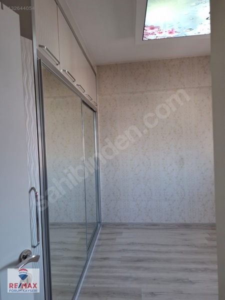 Melikgazi Küçük Ali De İçi Lüks Yapılı Satılık 3+1 Daire — fotoğraf 21