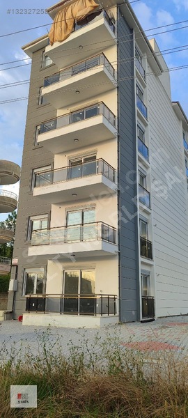 Merkez Mahallesinde Sıfır Lüks Satılık 1+1 Daire