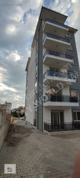 Merkez Mahallesinde Sıfır Lüks Satılık 1+1 Daire — fotoğraf 5