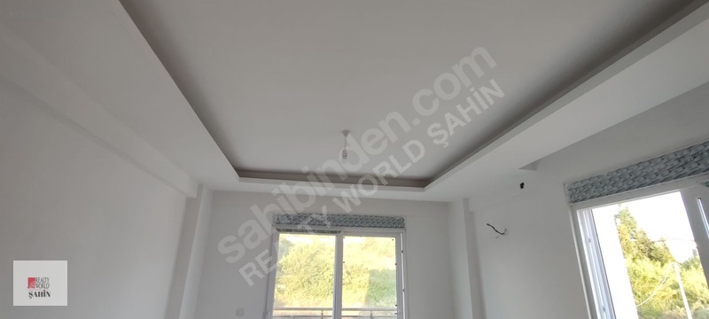 Merkez Mahallesinde Sıfır Lüks Satılık 1+1 Daire — fotoğraf 10