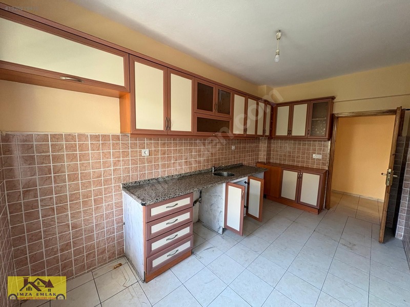 Alanya Kleopatra Plajı Üstü 3 Oda 1 Salon Ayrı Mutfaklı Kiralık