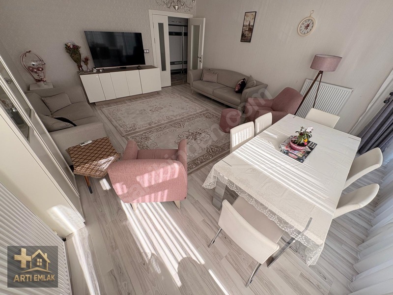 Avcılarda Karahöyük Cad. Site İçi Full+full Geniş M2 Sahip 3+1 — fotoğraf 3