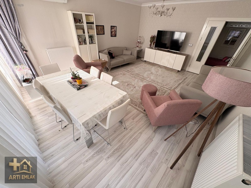 Avcılarda Karahöyük Cad. Site İçi Full+full Geniş M2 Sahip 3+1 — fotoğraf 4