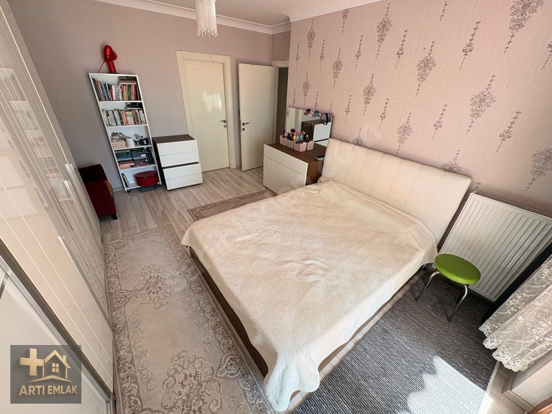 Avcılarda Karahöyük Cad. Site İçi Full+full Geniş M2 Sahip 3+1 — fotoğraf 27