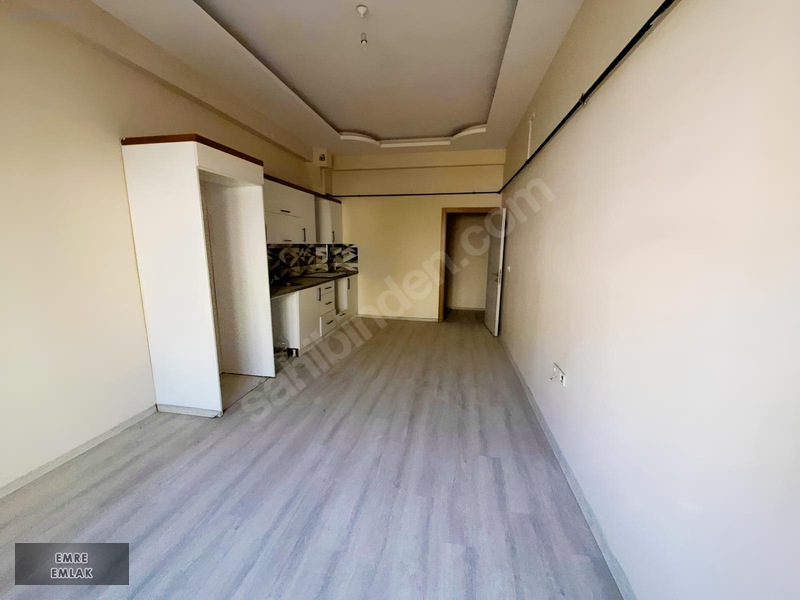 Manisada Muradiyede Satılık Daire 2+1 Zemin Kat — fotoğraf 2