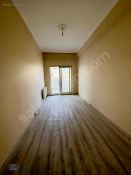 Manisada Muradiyede Satılık Daire 2+1 Zemin Kat — fotoğraf 5