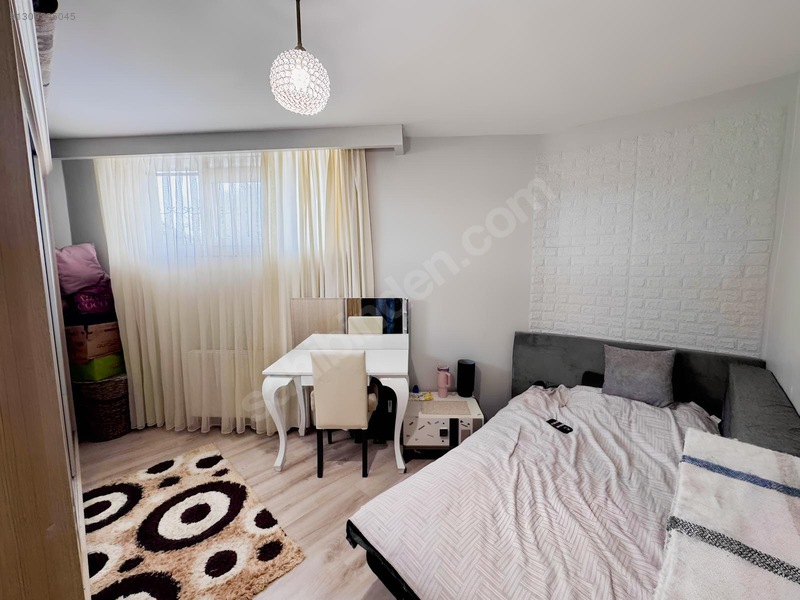 Kemerburgazda Emsalsiz Büyüklükte Satılık 3+1 Daire — fotoğraf 11