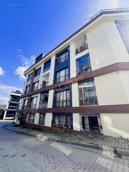 Kemerburgazda Emsalsiz Büyüklükte Satılık 3+1 Daire — fotoğraf 32