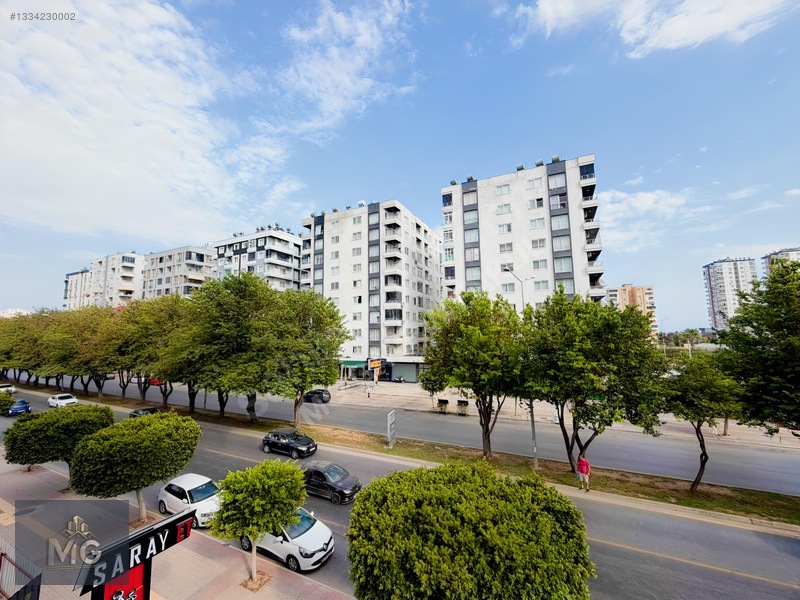Mg Den Merkezi Konumda Geniş 3+1 Satlık Daire — fotoğraf 2