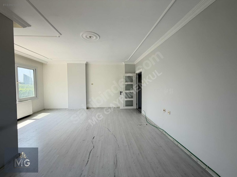Mg Den Merkezi Konumda Geniş 3+1 Satlık Daire — fotoğraf 5