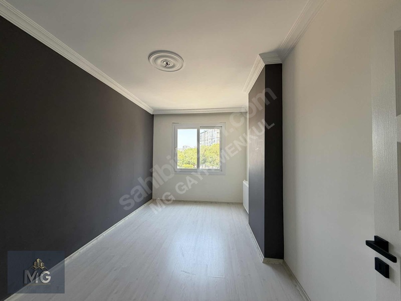 Mg Den Merkezi Konumda Geniş 3+1 Satlık Daire — fotoğraf 7