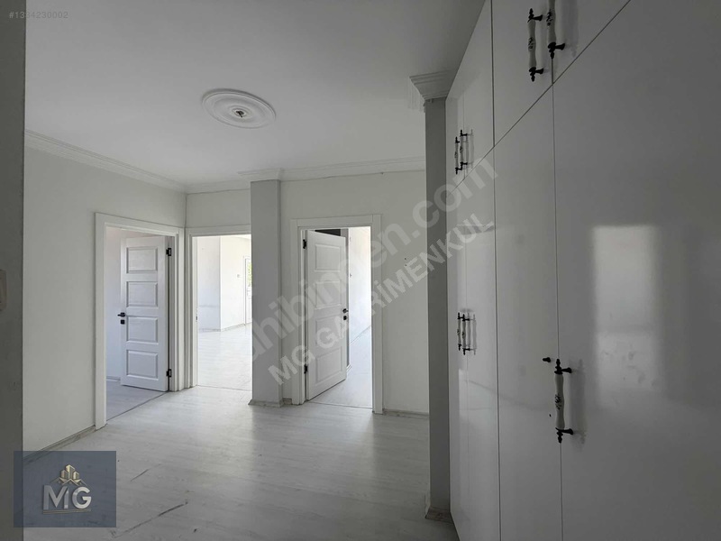 Mg Den Merkezi Konumda Geniş 3+1 Satlık Daire — fotoğraf 19