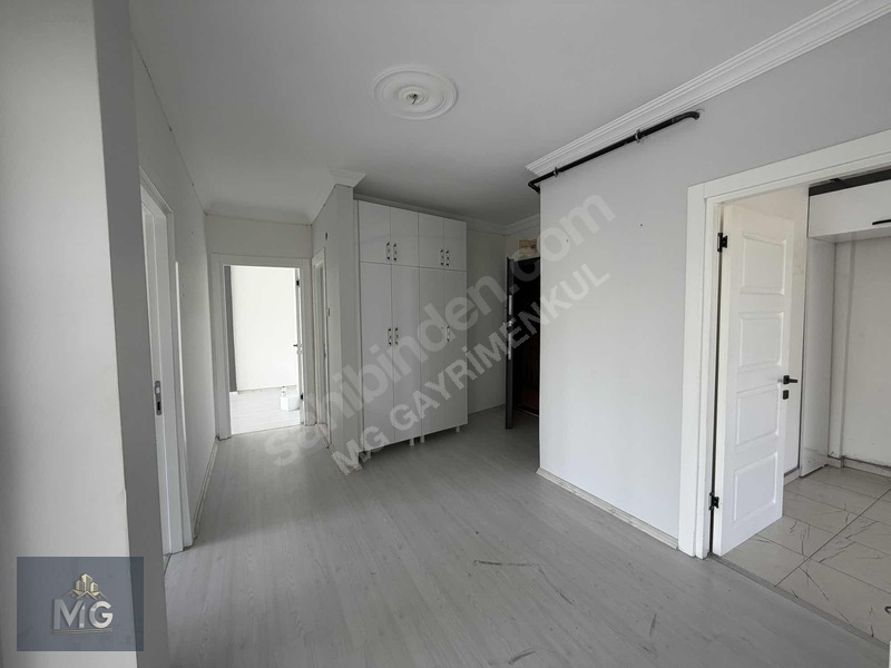 Mg Den Merkezi Konumda Geniş 3+1 Satlık Daire — fotoğraf 21