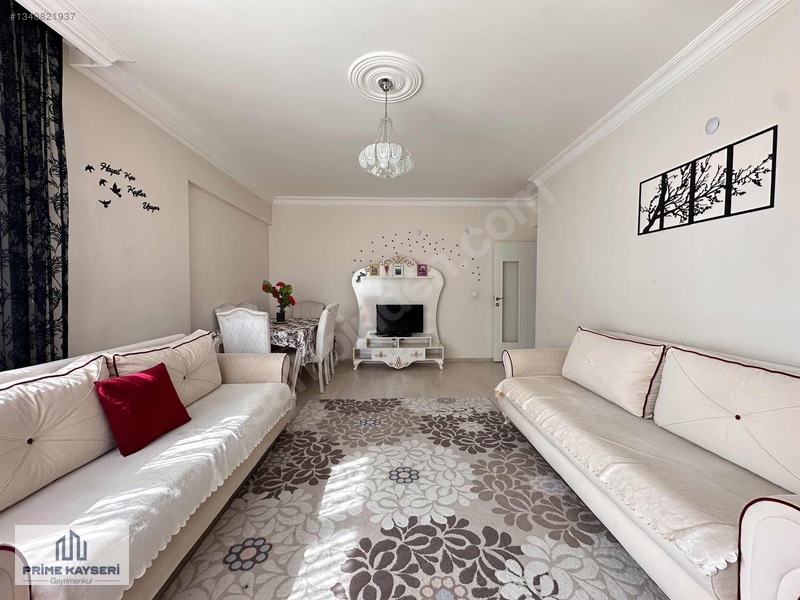Tramvay Dibinde Ögrenciye Uygun Full Eşyalı 3+1 Kiralık Daire — fotoğraf 12