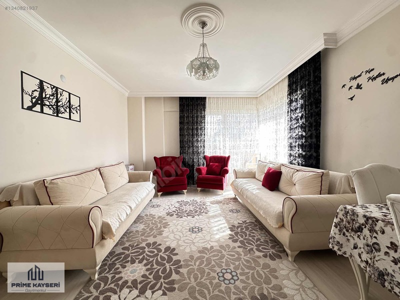 Tramvay Dibinde Ögrenciye Uygun Full Eşyalı 3+1 Kiralık Daire — fotoğraf 14