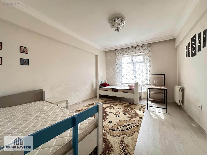 Tramvay Dibinde Ögrenciye Uygun Full Eşyalı 3+1 Kiralık Daire — fotoğraf 21