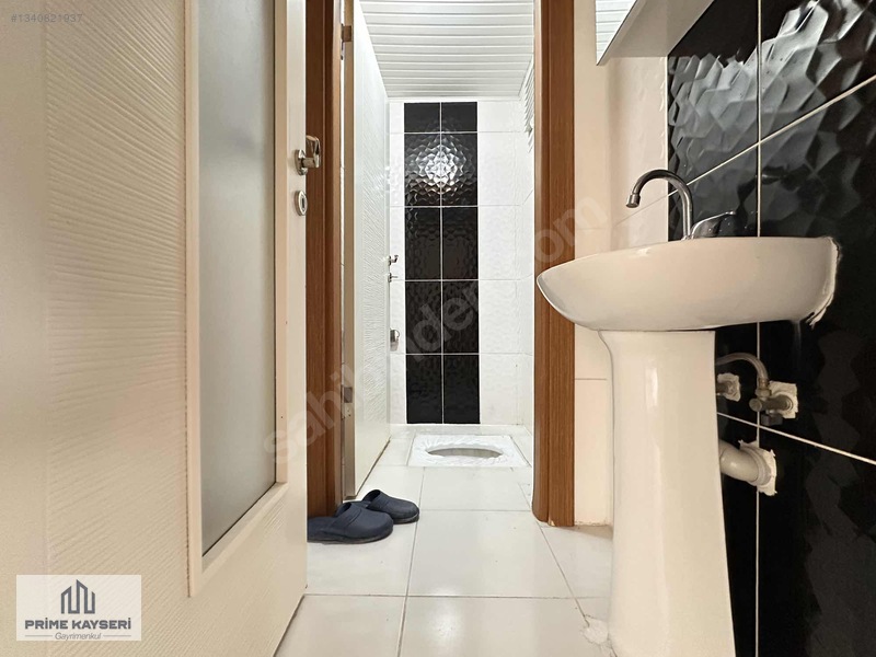 Tramvay Dibinde Ögrenciye Uygun Full Eşyalı 3+1 Kiralık Daire — fotoğraf 25