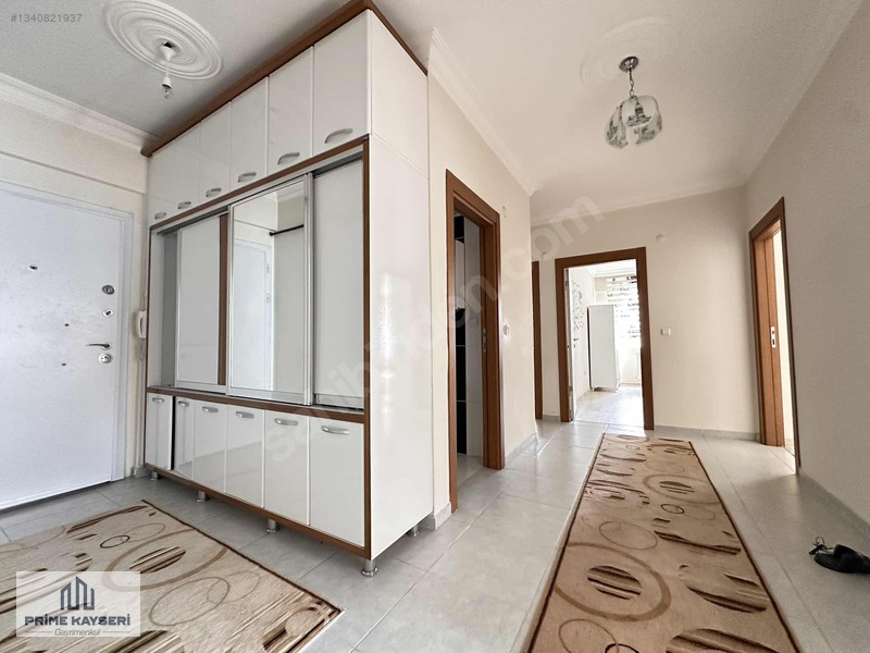 Tramvay Dibinde Ögrenciye Uygun Full Eşyalı 3+1 Kiralık Daire — fotoğraf 27