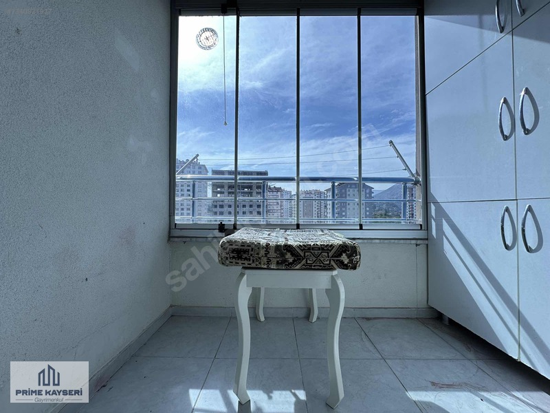 Tramvay Dibinde Ögrenciye Uygun Full Eşyalı 3+1 Kiralık Daire — fotoğraf 28