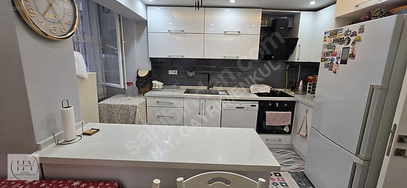 H.y Gayrimenkul'den Üçyol Metro Karşısı 3+1 125m² Bahçeli Daire!