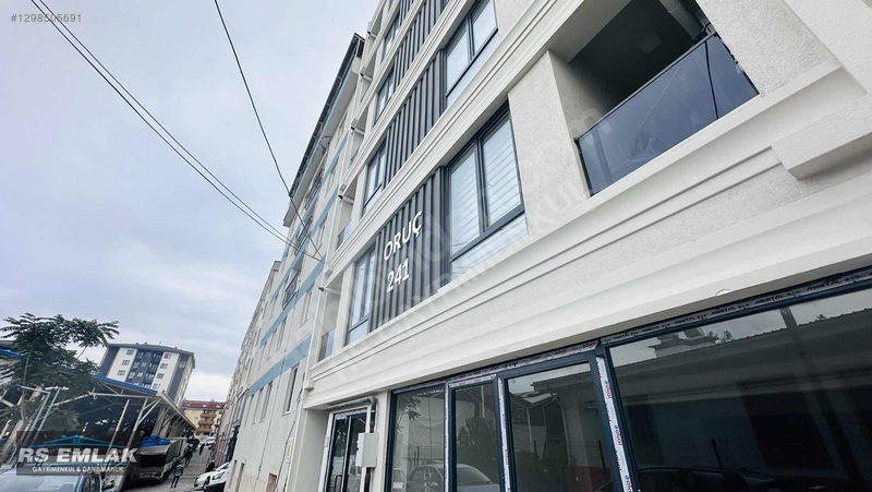 Görükle'de Okul Ve Pazar Karşısı Satılık 1+1 Eşyalı Daire — fotoğraf 2