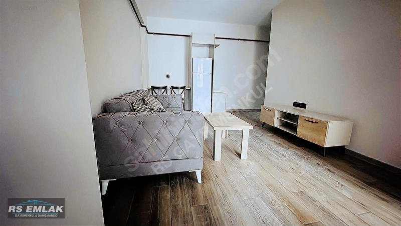 Görükle'de Okul Ve Pazar Karşısı Satılık 1+1 Eşyalı Daire — fotoğraf 5