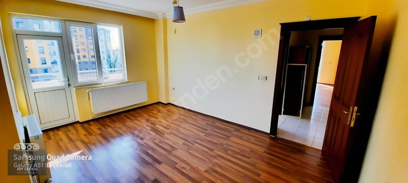 Çankaya'da 4 Cepheli Geniş 3+1 Manzaralı 150 M2 Fırsat Daire — fotoğraf 2