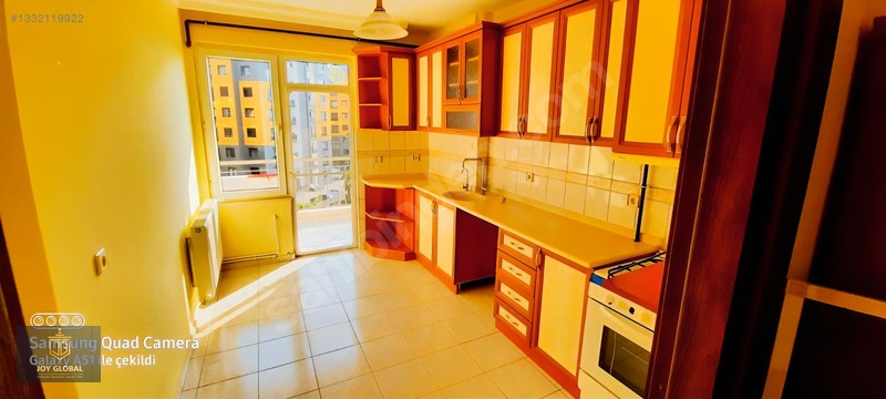 Çankaya'da 4 Cepheli Geniş 3+1 Manzaralı 150 M2 Fırsat Daire — fotoğraf 3