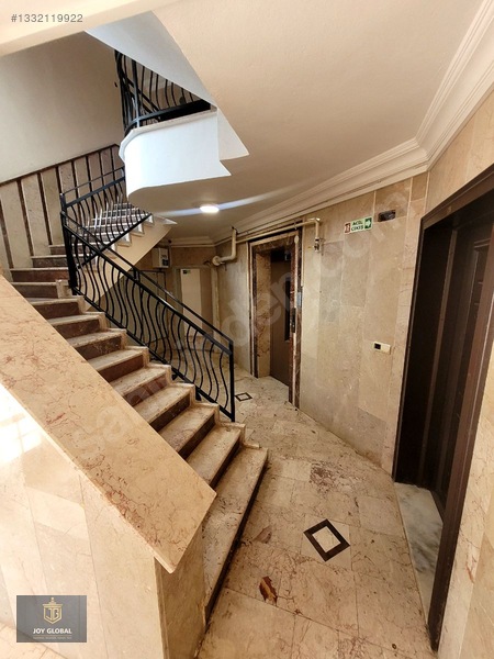 Çankaya'da 4 Cepheli Geniş 3+1 Manzaralı 150 M2 Fırsat Daire — fotoğraf 24