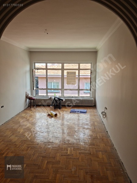 Emekte Kiralık Otopark 3+1 Aşti Metrosuna Yakın — fotoğraf 3